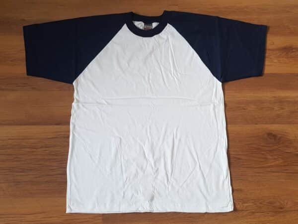 STOCK DE CAMISETAS BÁSICAS.
